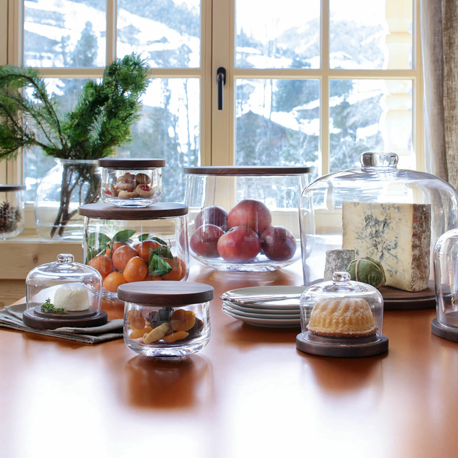 LSA International City Handmade Glass Bowl with Walnut Lid 22 cm 5 LSA International City Handmade Glass Bowl with Walnut Lid 22 cm